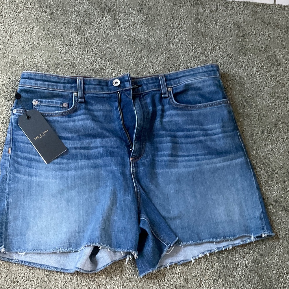 NWT rag & bone Medium Blue Denim high-rise Cutoff Shorts Size 33